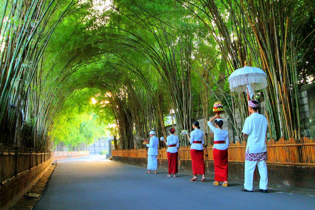 Keraton Jimbaran Resort Buitenkant foto